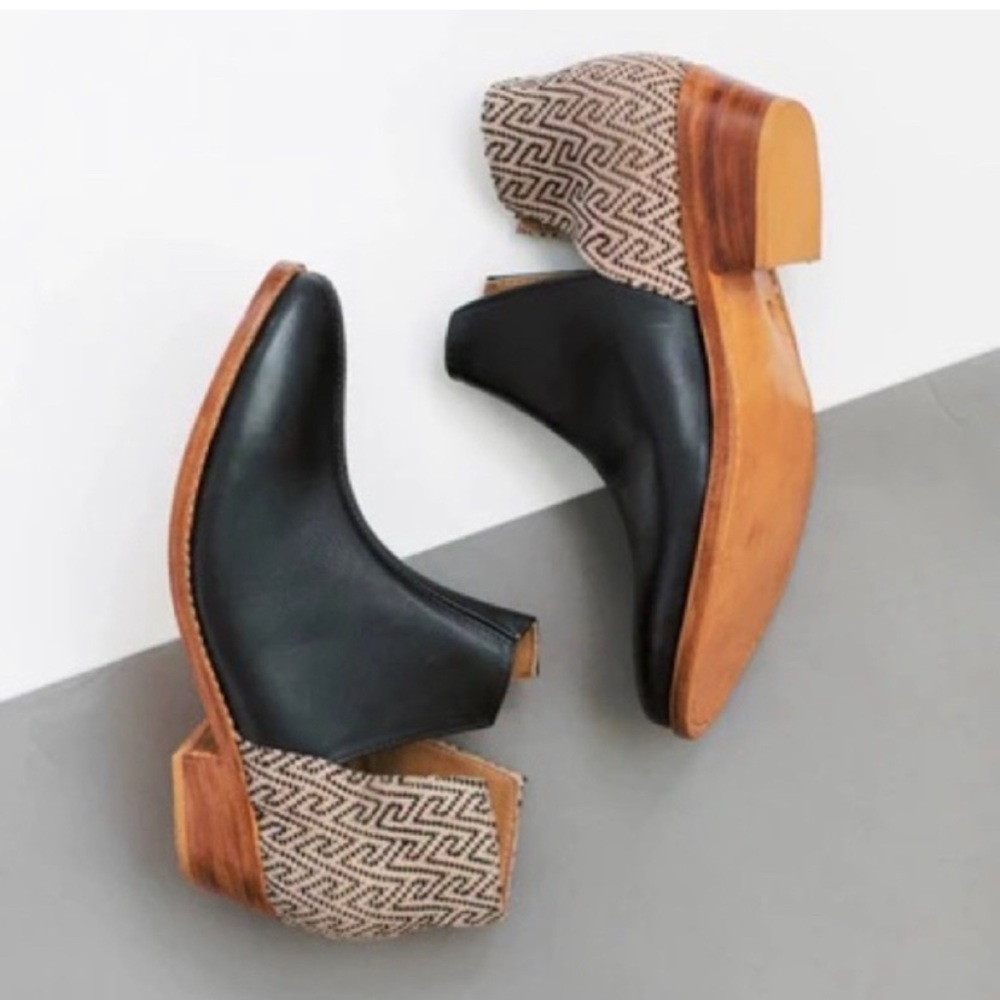 The Root Collective Blythe Leather Ankle Bootie sz 10